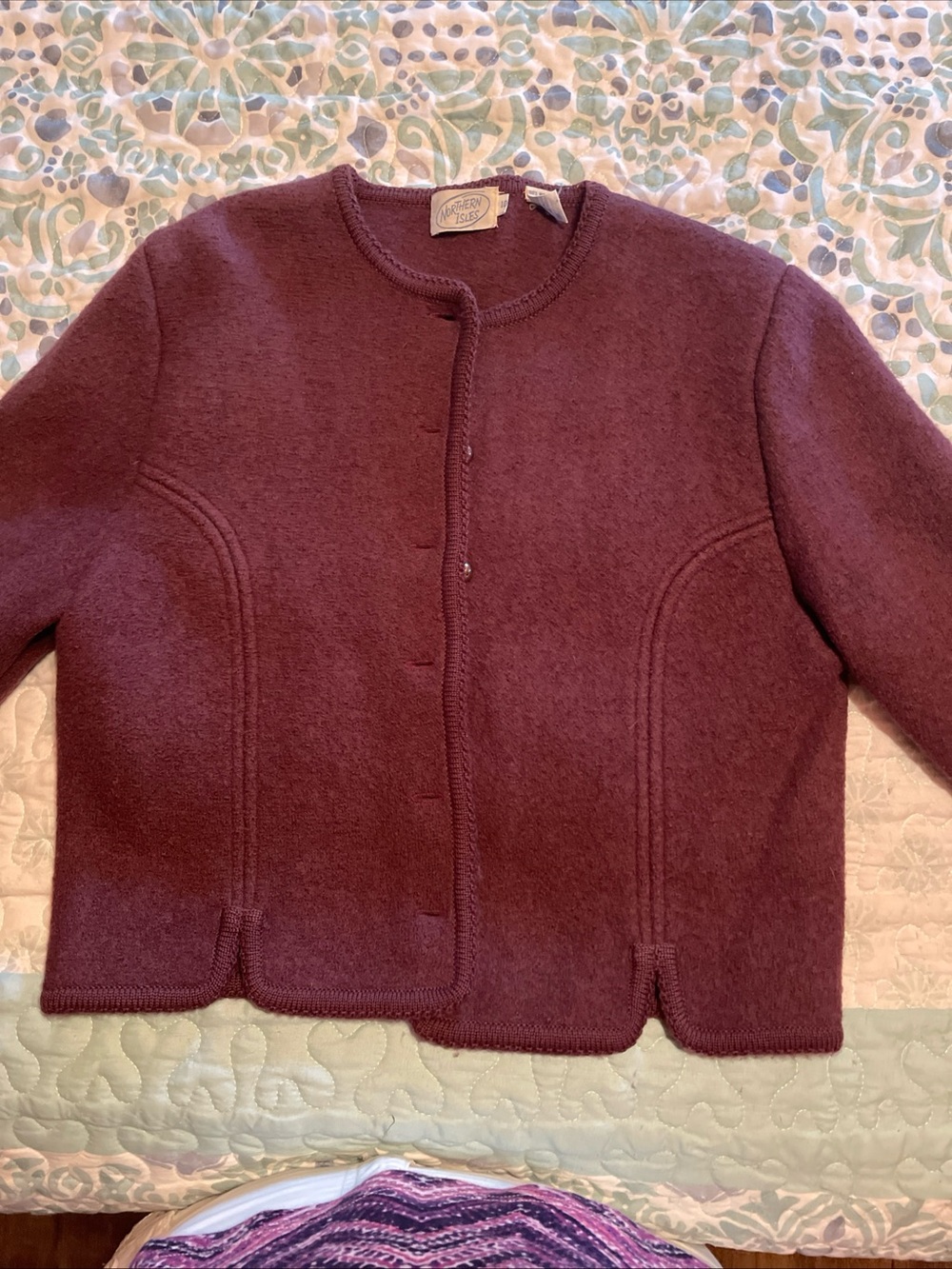 Vintage Northern Isle 100% Wool button up cardigan, size 10